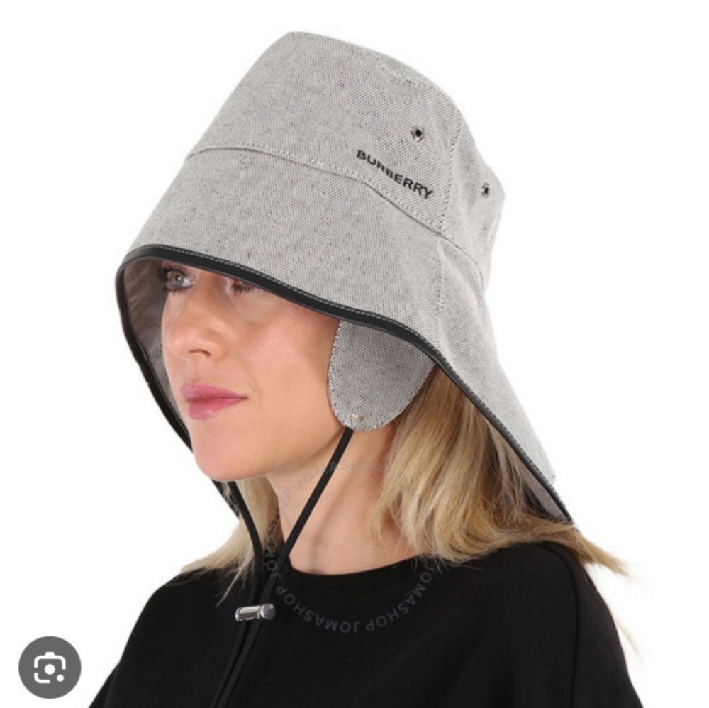 BURBERRY Ladies Logo-Print Fisherman Bucket Hat - Picture 2 of 4